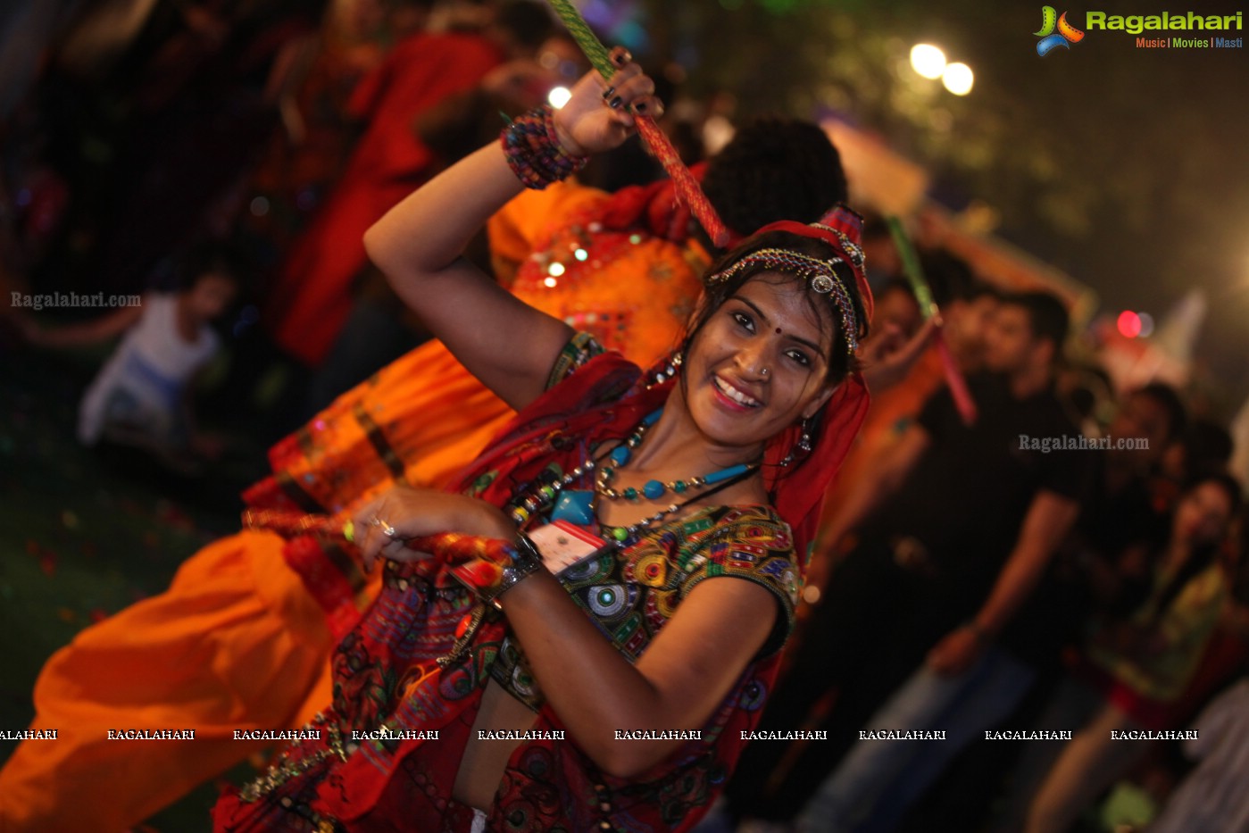 Legend Navratri Utsav 2015 at Imperial Gardens (Day 9)