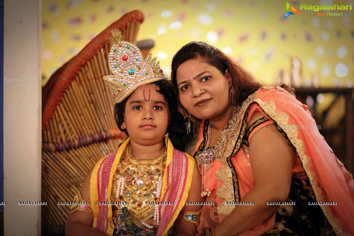 Mom and Kiddos Festival Dhamaka at Village