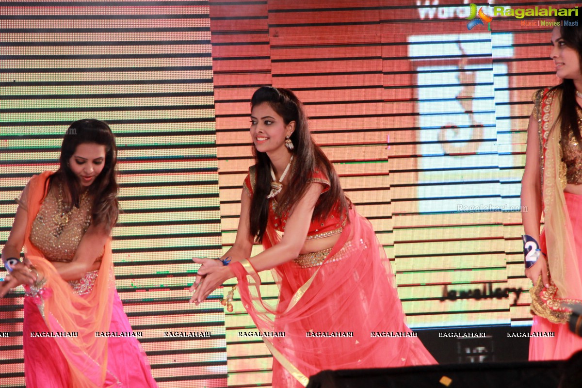 Miss and Mrs Gujarati India 2015 Grand Finale 