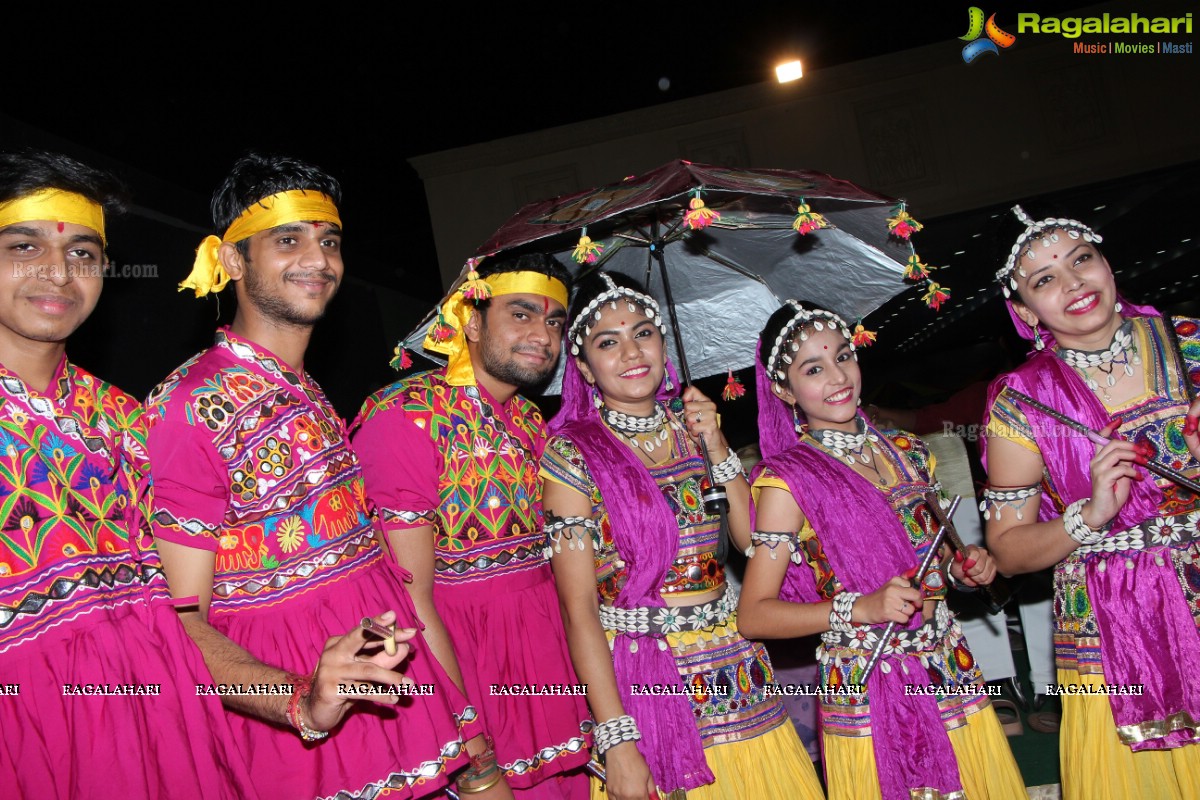 Miss and Mrs Gujarati India 2015 Grand Finale 