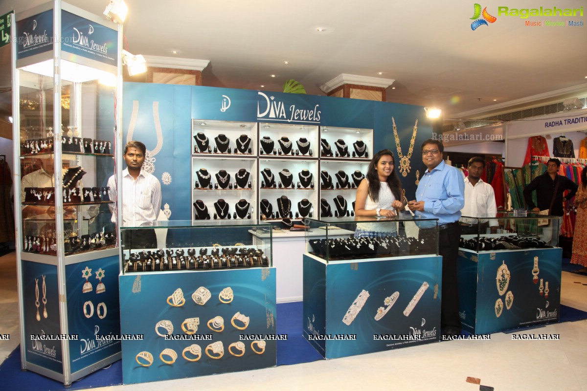 Petals Exhibition and Sale (Oct. 2015) at Taj Krishna, Hyderabad