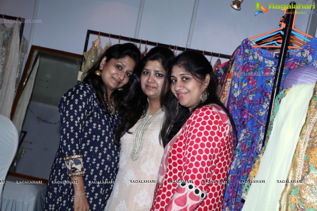 Petals Exhibition and Sale (Oct. 2015) at Taj Krishna, Hyderabad