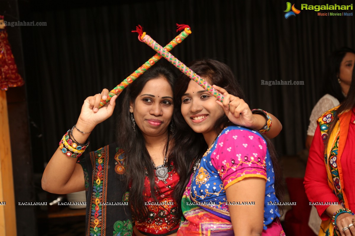 Phankaar Innovative Minds Jhankar Dandiya 2015 at Tease, Taj Vivanta, Hyderabad