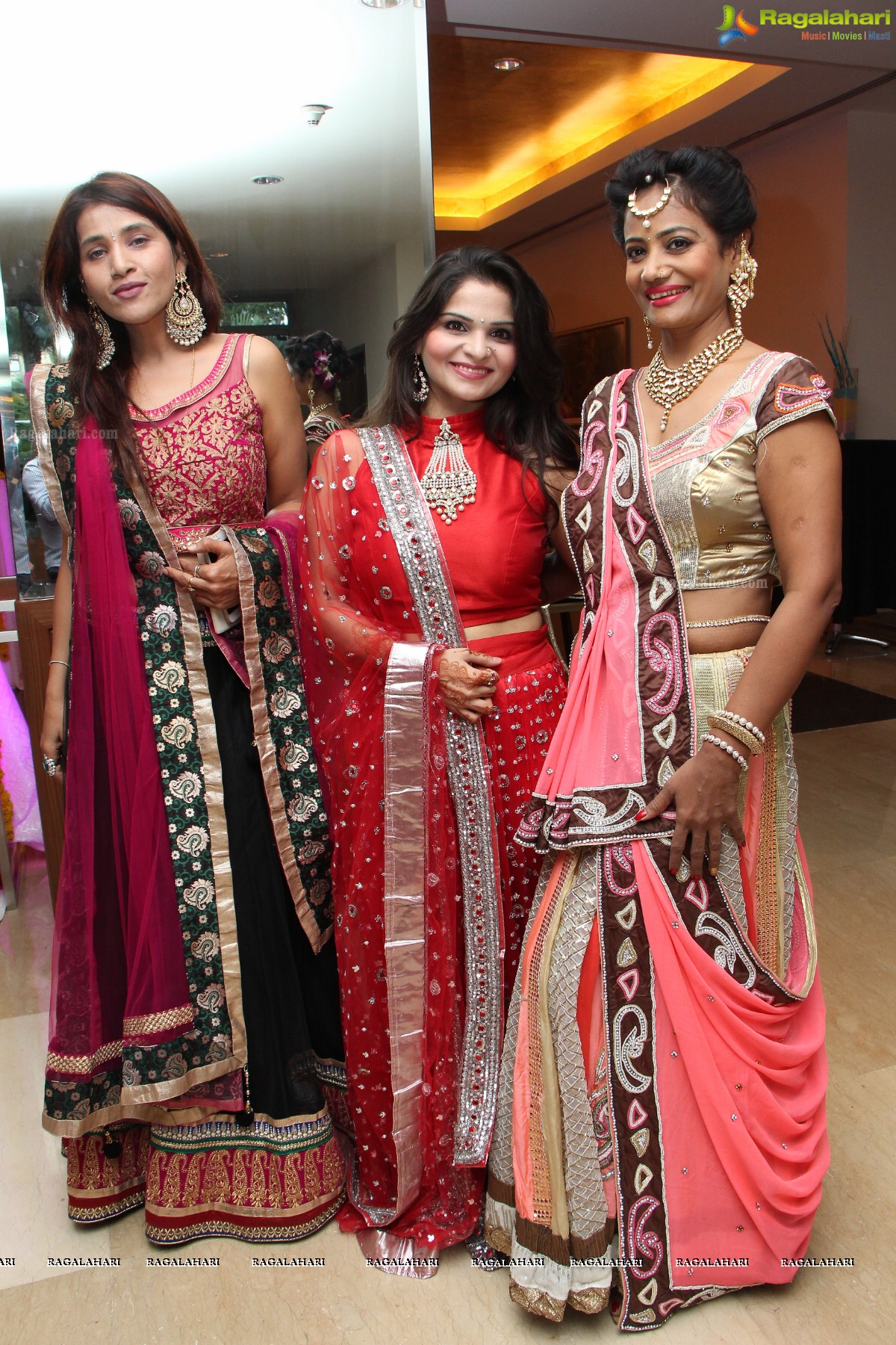 Royal Karvachauth by Manisha Kapoor's Pink Ladies CLub, Hyderabad