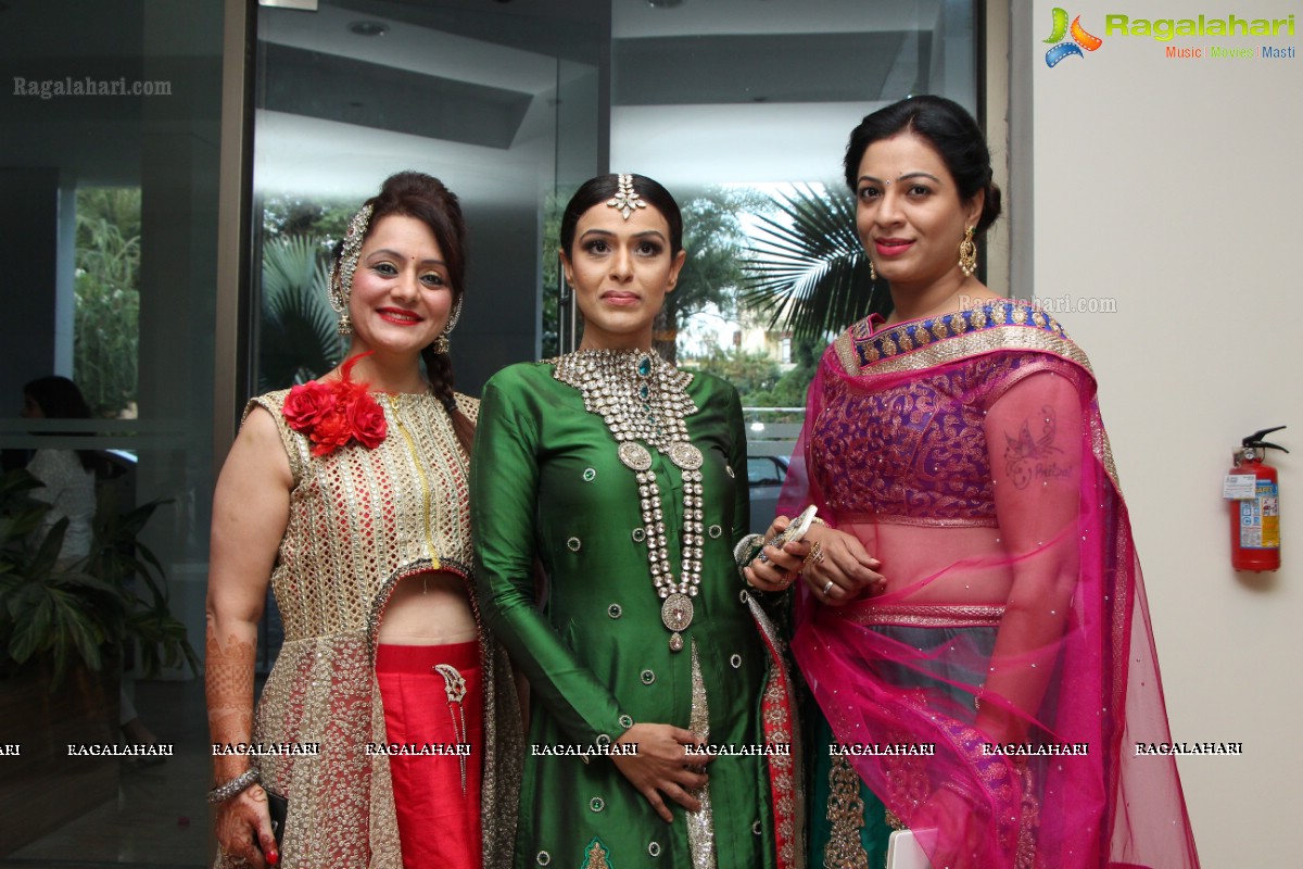 Royal Karvachauth by Manisha Kapoor's Pink Ladies CLub, Hyderabad