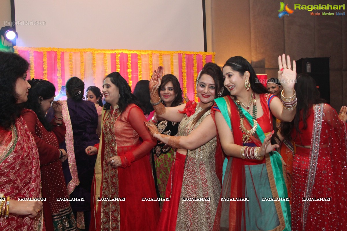 Royal Karvachauth by Manisha Kapoor's Pink Ladies CLub, Hyderabad