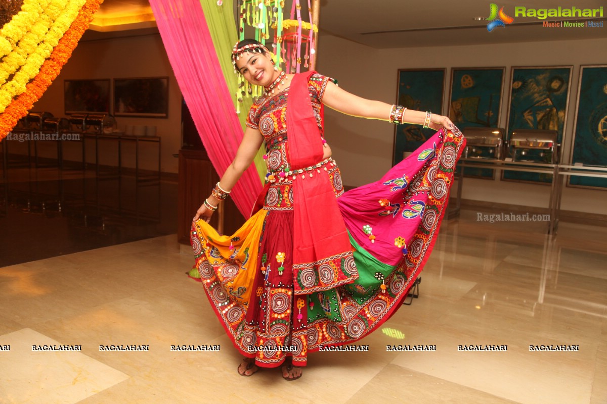 Samanvay Ladies Club - Navaratri Festival Celebrations 2015 at Radisson Blu, Hyderabad