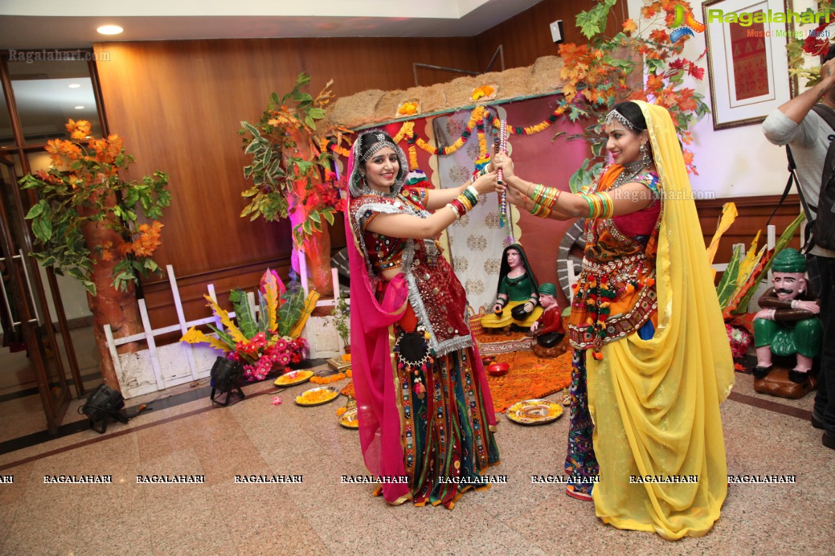 Sanskruti Navaratri Utsav Dandiya Dhamaka 2015 at Taj Deccan, Hyderabad