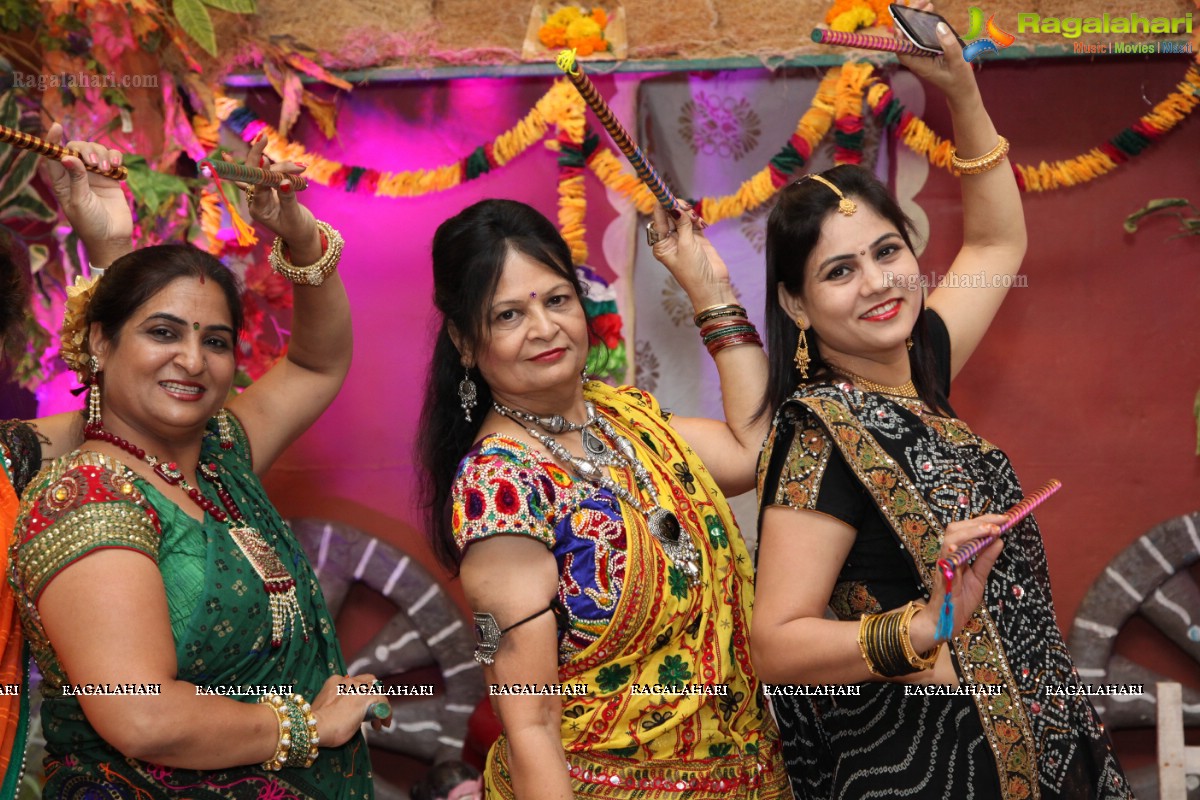 Sanskruti Navaratri Utsav Dandiya Dhamaka 2015 at Taj Deccan, Hyderabad