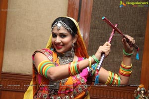 Dandiya