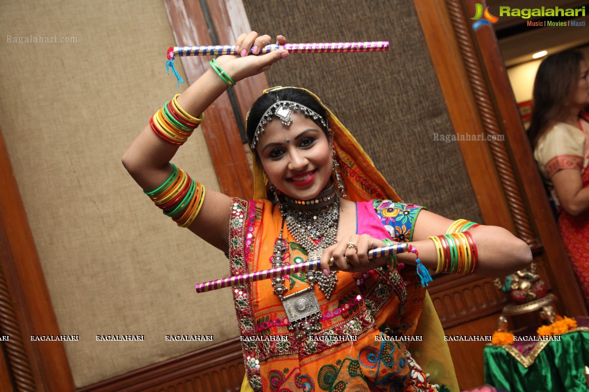 Sanskruti Navaratri Utsav Dandiya Dhamaka 2015 at Taj Deccan, Hyderabad