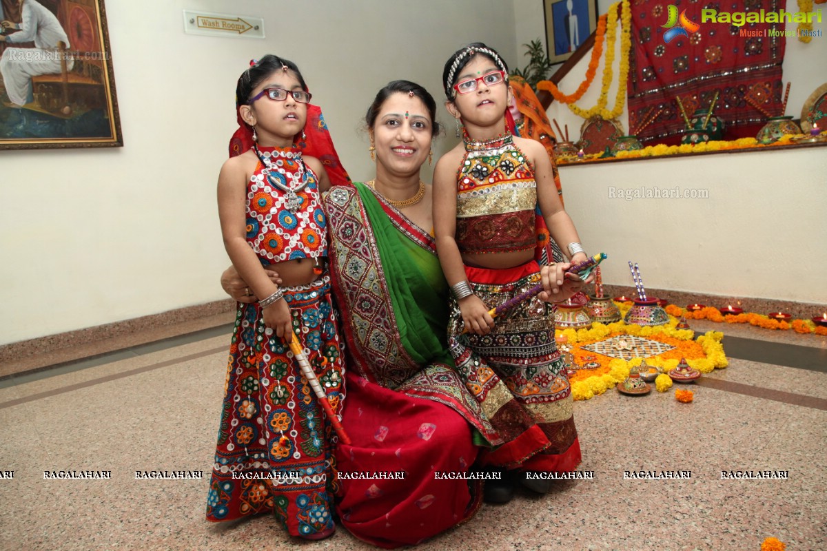 Sanskruti Navaratri Utsav Dandiya Dhamaka 2015 at Taj Deccan, Hyderabad