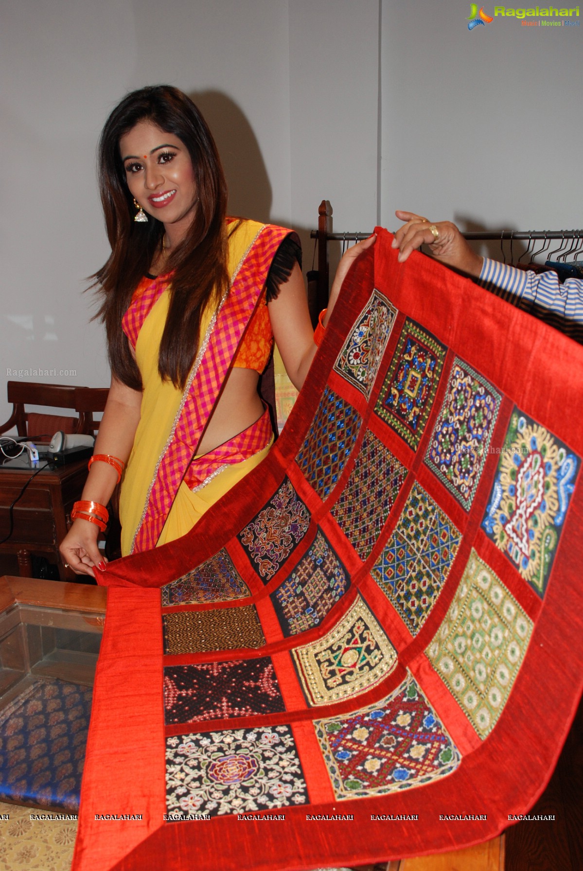 Manali Rathod launches Shrujan Kutchi Hand Embroidery Exhibition at Banjara Hills, Hyderabad
