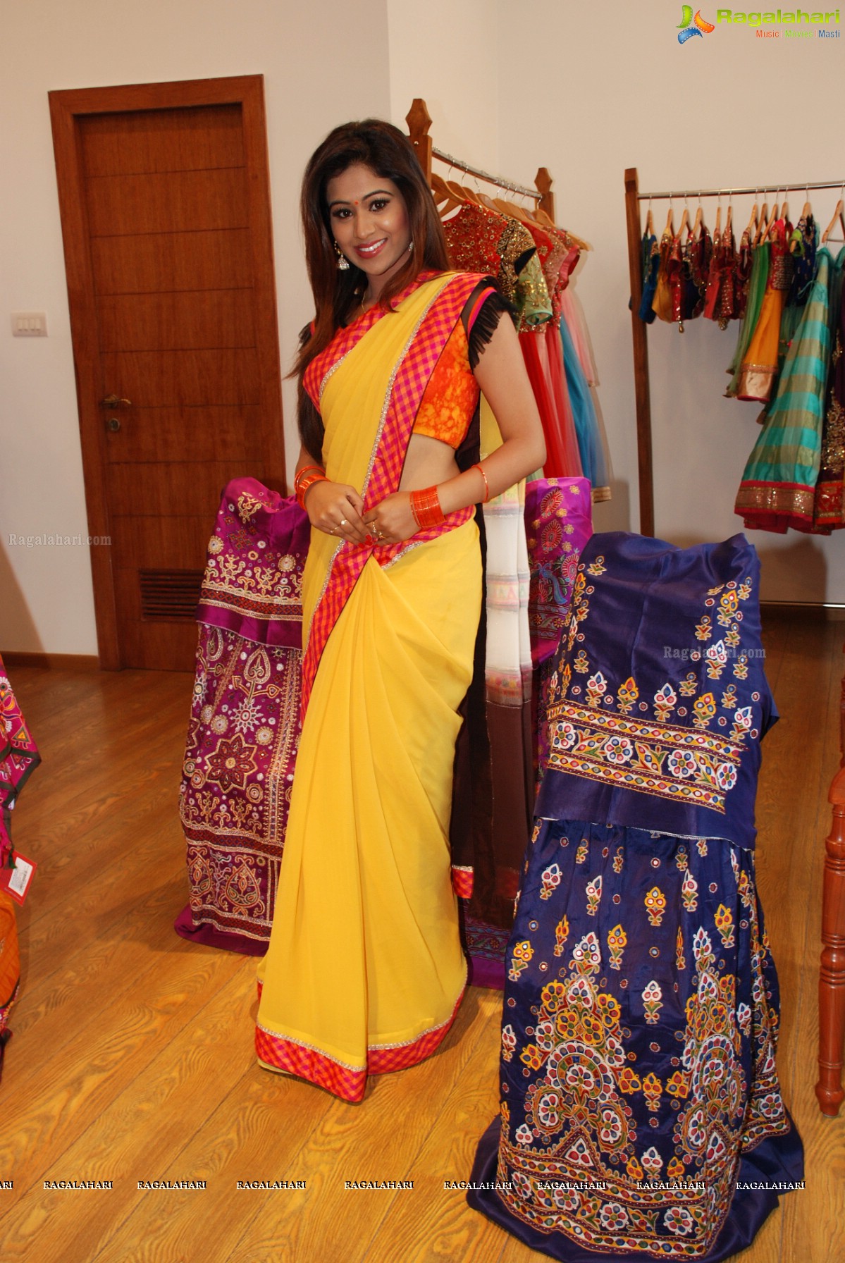 Manali Rathod launches Shrujan Kutchi Hand Embroidery Exhibition at Banjara Hills, Hyderabad