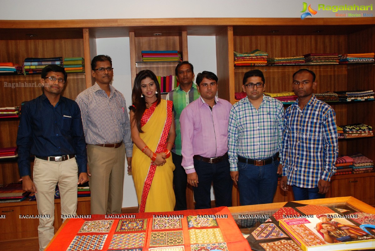 Manali Rathod launches Shrujan Kutchi Hand Embroidery Exhibition at Banjara Hills, Hyderabad