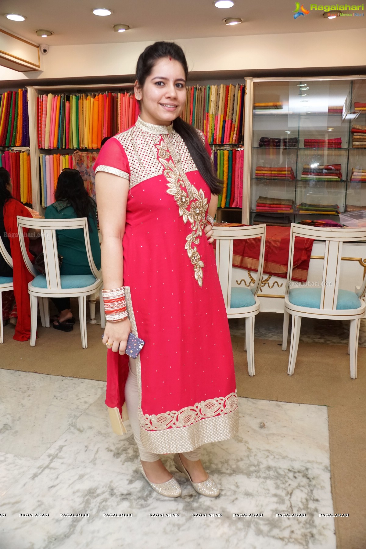 Singhanias Store - A Showcase by Celebrity Saree Draper Dolly Jain