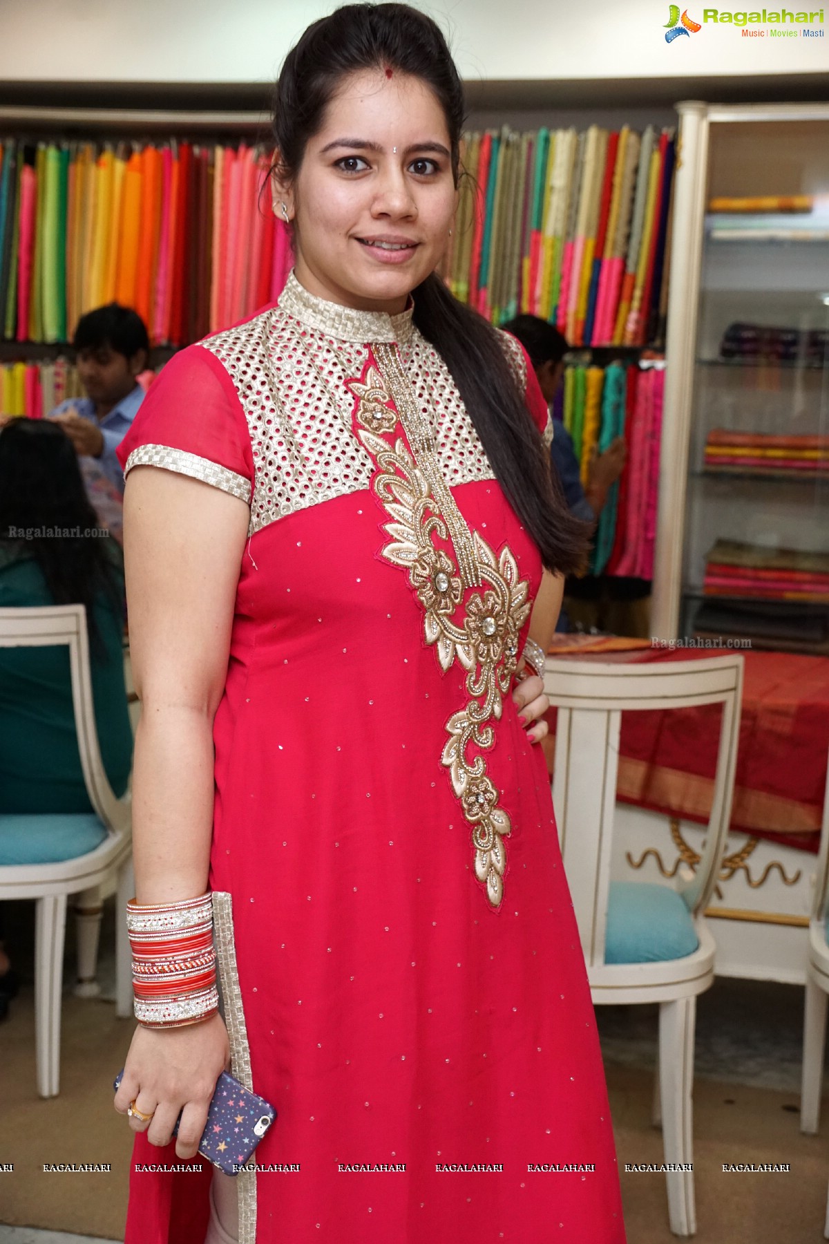 Singhanias Store - A Showcase by Celebrity Saree Draper Dolly Jain