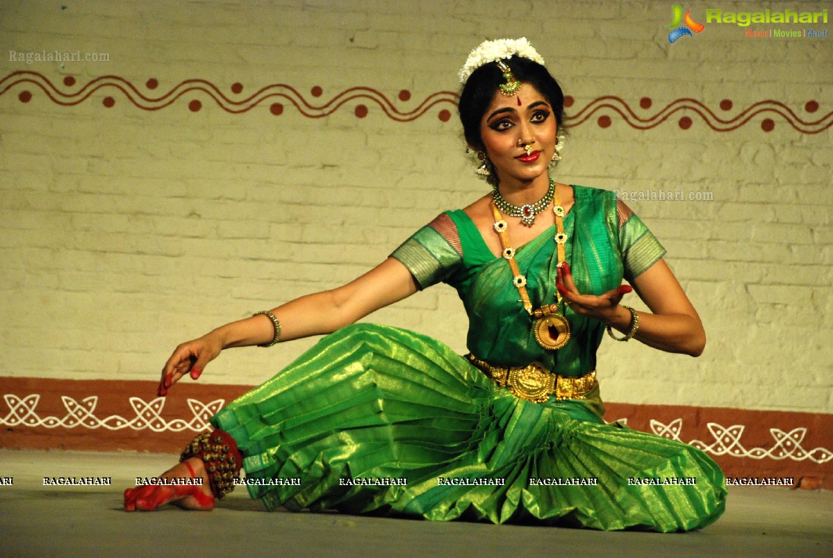 Smitha Madhav Bharatanatyam Performance at Shilparamam, Hyderabad