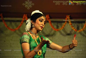 Smitha Madhav Bharatanatyam Dancer