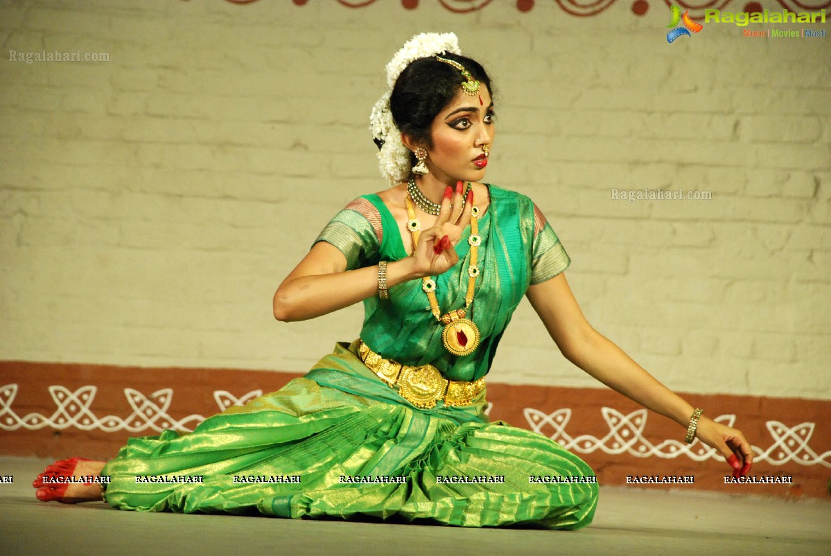 Smitha Madhav Bharatanatyam Performance at Shilparamam, Hyderabad