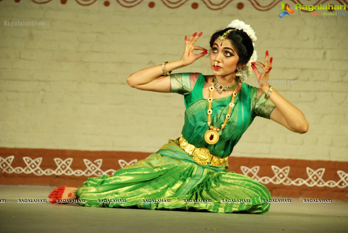 Smitha Madhav Bharatanatyam Performance at Shilparamam, Hyderabad