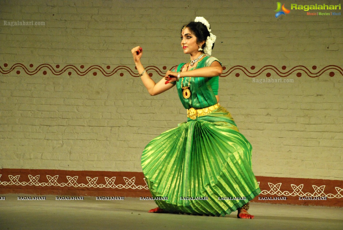 Smitha Madhav Bharatanatyam Performance at Shilparamam, Hyderabad