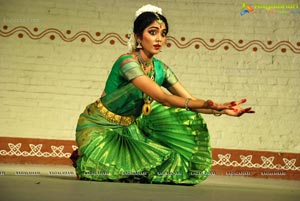 Smitha Madhav Bharatanatyam Dancer