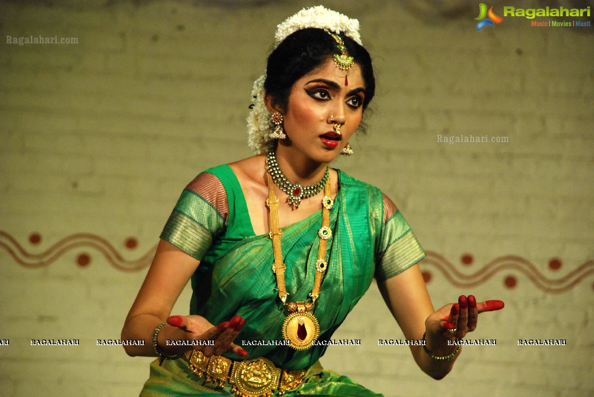 Smitha Madhav Bharatanatyam Performance at Shilparamam, Hyderabad