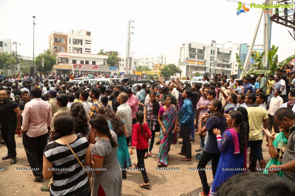 Samantha inaugurates South India Shopping Mall, Hyderabad