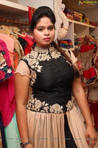 Kanak Studio Narsingh Cloth Emporium