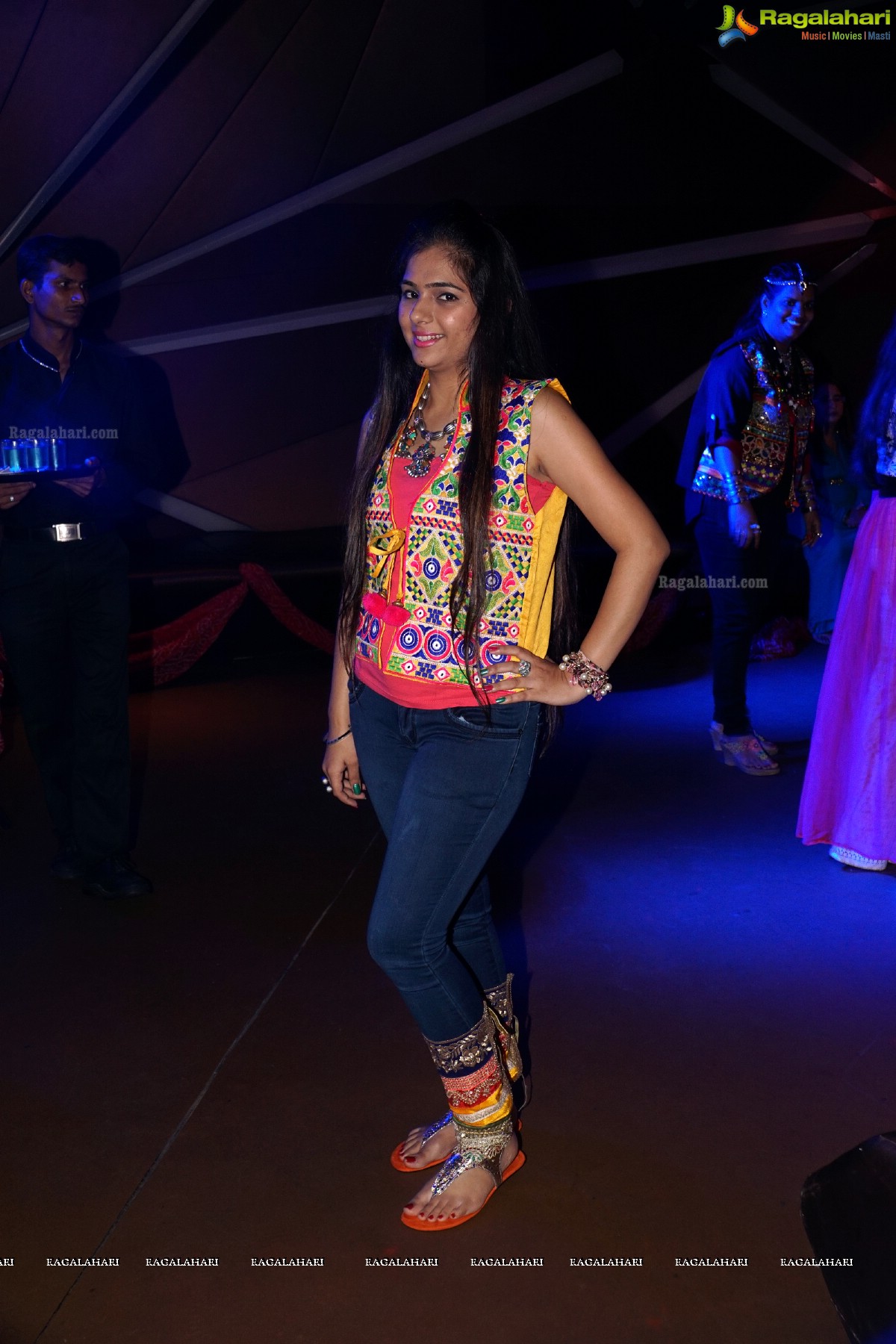 Stylish Divas Disco Dandiya 2015 at Karbon Hotel Park, Hyderabad