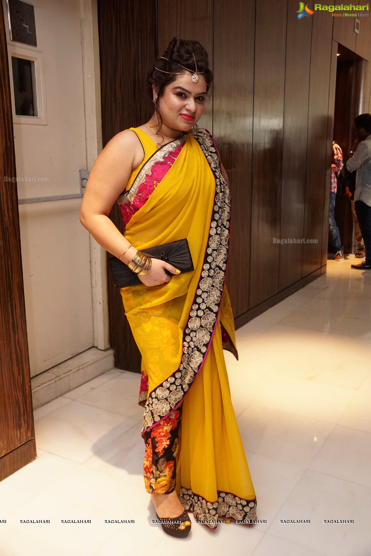 Stylish Divas Disco Dandiya 2015 at Karbon Hotel Park, Hyderabad
