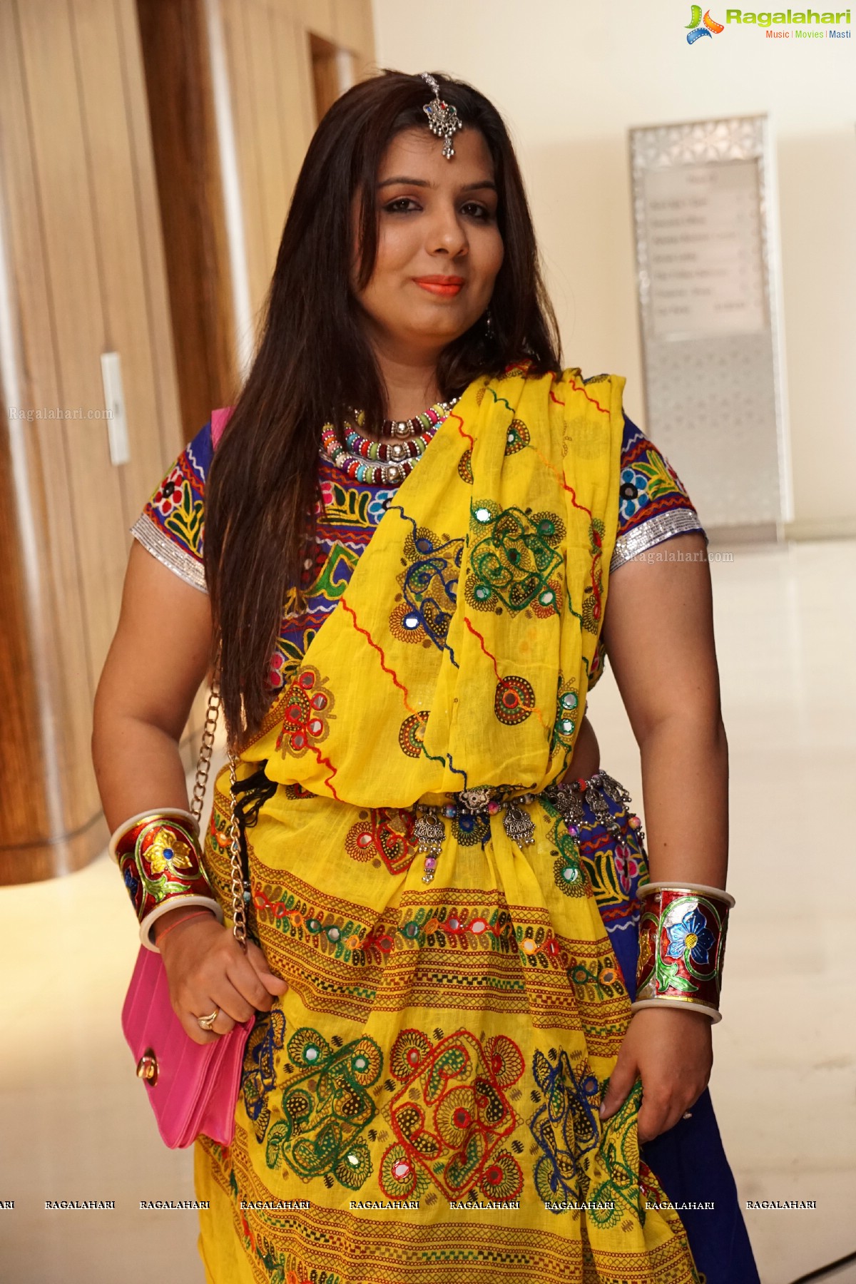 Stylish Divas Disco Dandiya 2015 at Karbon Hotel Park, Hyderabad