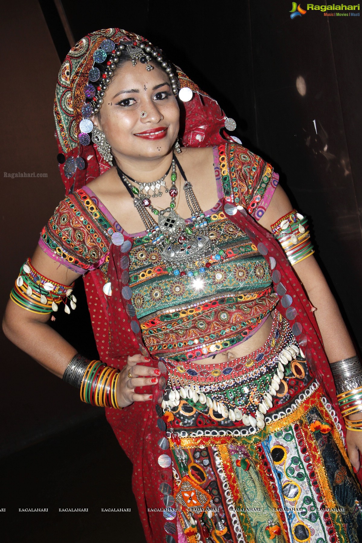 Stylish Divas Disco Dandiya 2015 at Karbon Hotel Park, Hyderabad