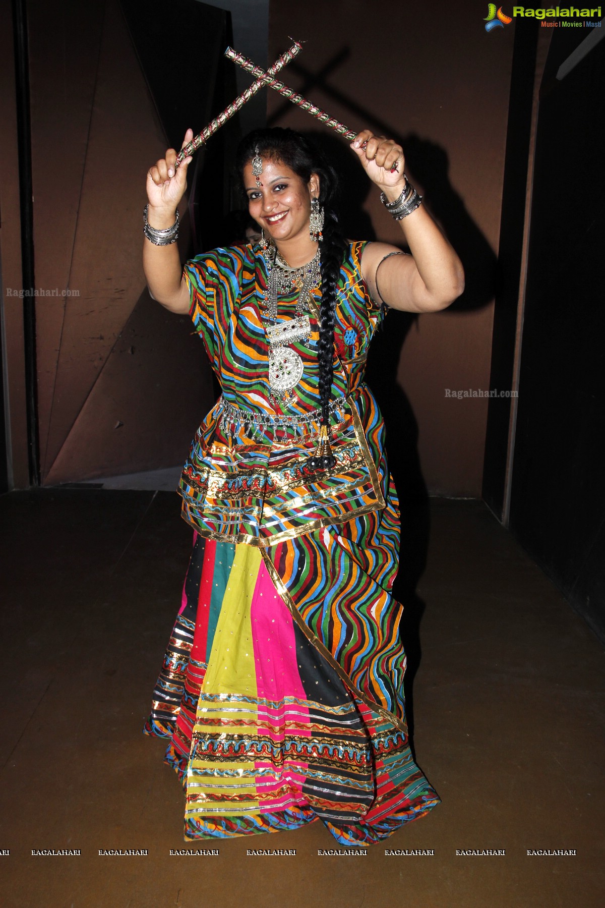 Stylish Divas Disco Dandiya 2015 at Karbon Hotel Park, Hyderabad