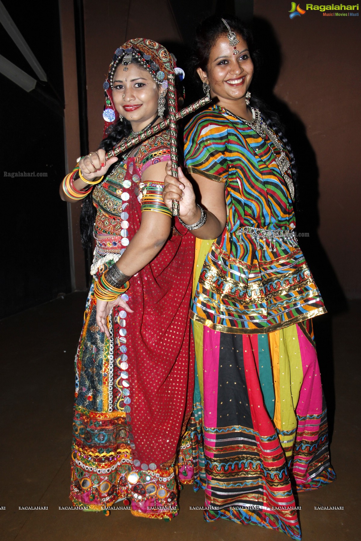 Stylish Divas Disco Dandiya 2015 at Karbon Hotel Park, Hyderabad