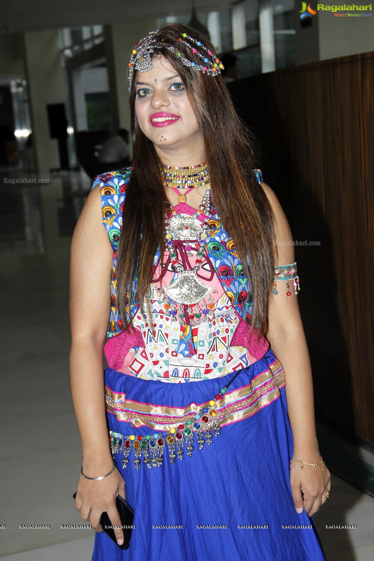 Stylish Divas Disco Dandiya 2015 at Karbon Hotel Park, Hyderabad