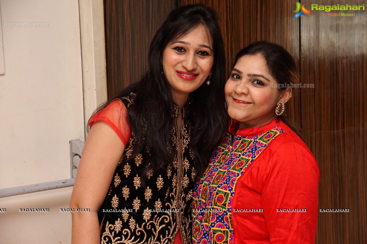 Stylish Divas Disco Dandiya 2015 at Karbon Hotel Park, Hyderabad