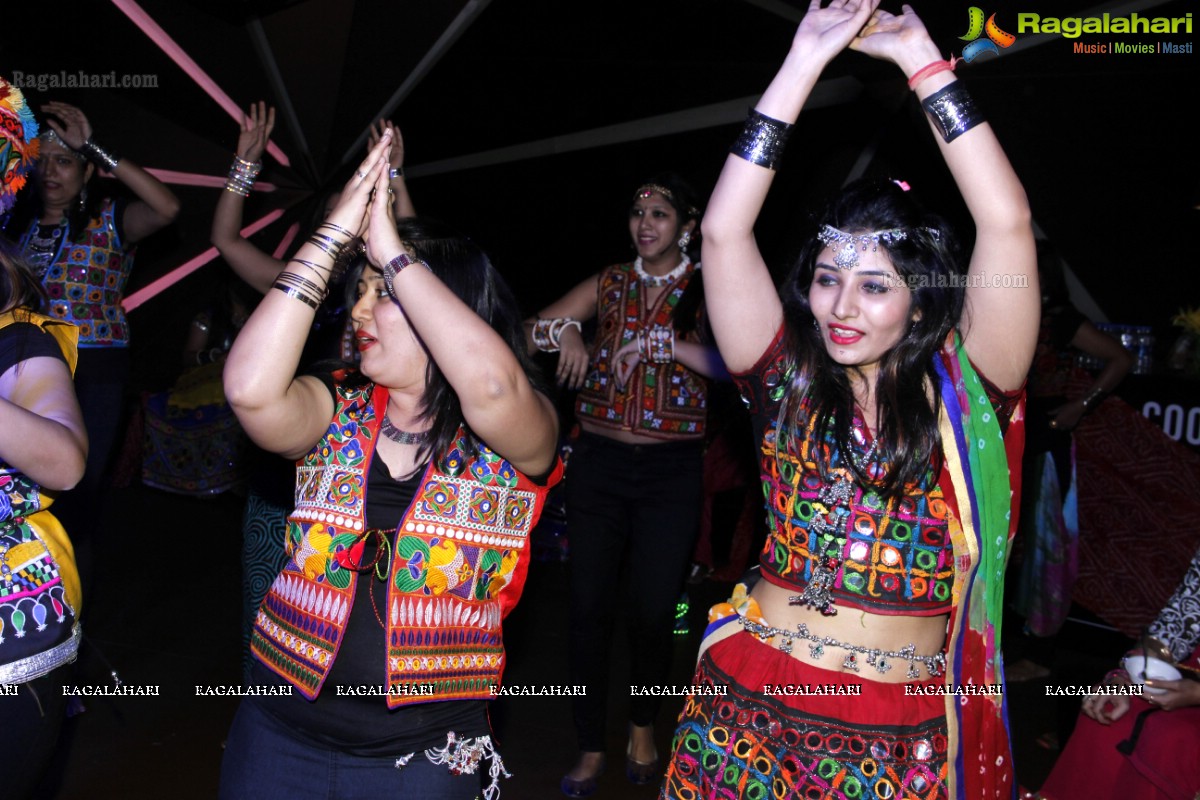 Stylish Divas Disco Dandiya 2015 at Karbon Hotel Park, Hyderabad