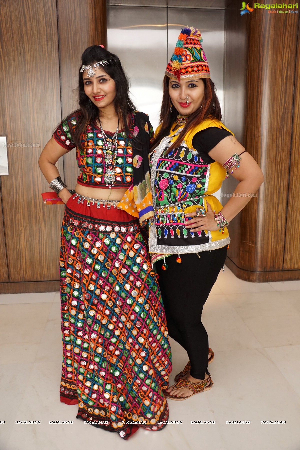 Stylish Divas Disco Dandiya 2015 at Karbon Hotel Park, Hyderabad