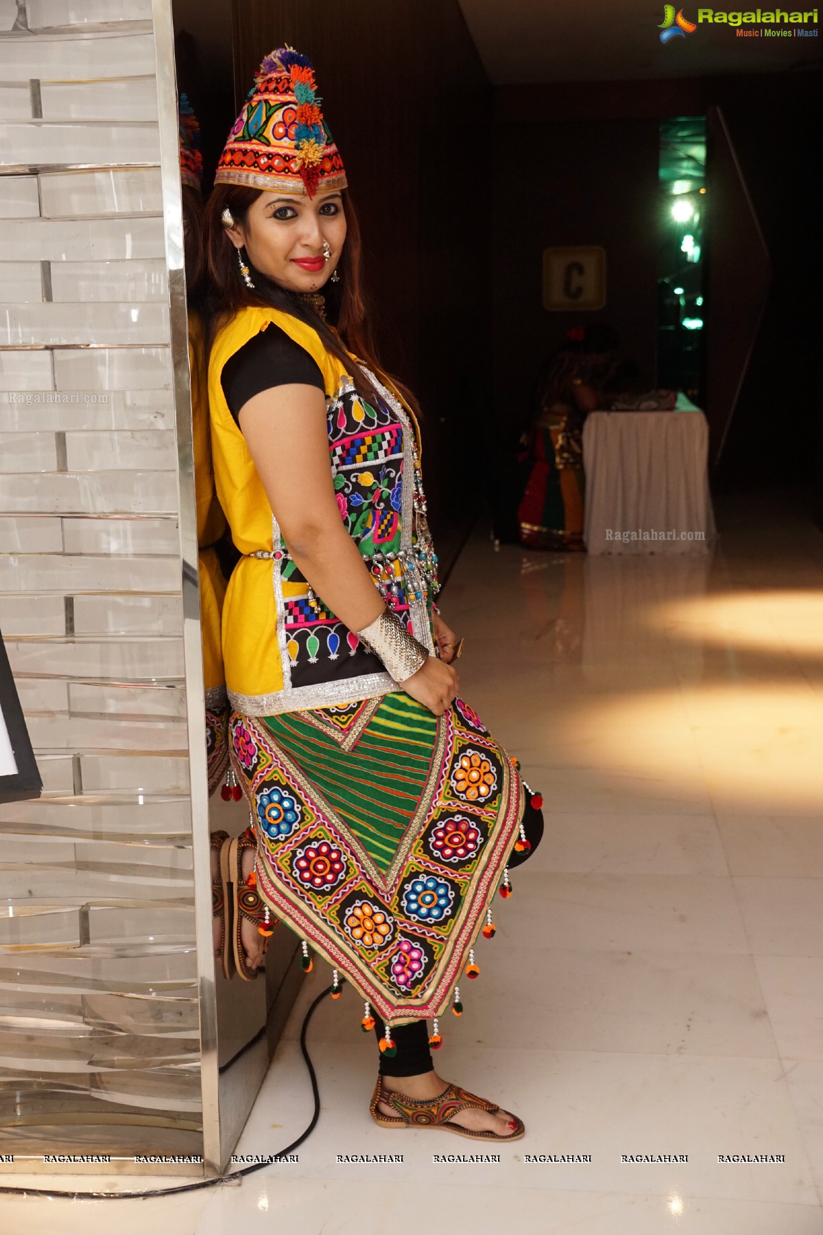 Stylish Divas Disco Dandiya 2015 at Karbon Hotel Park, Hyderabad