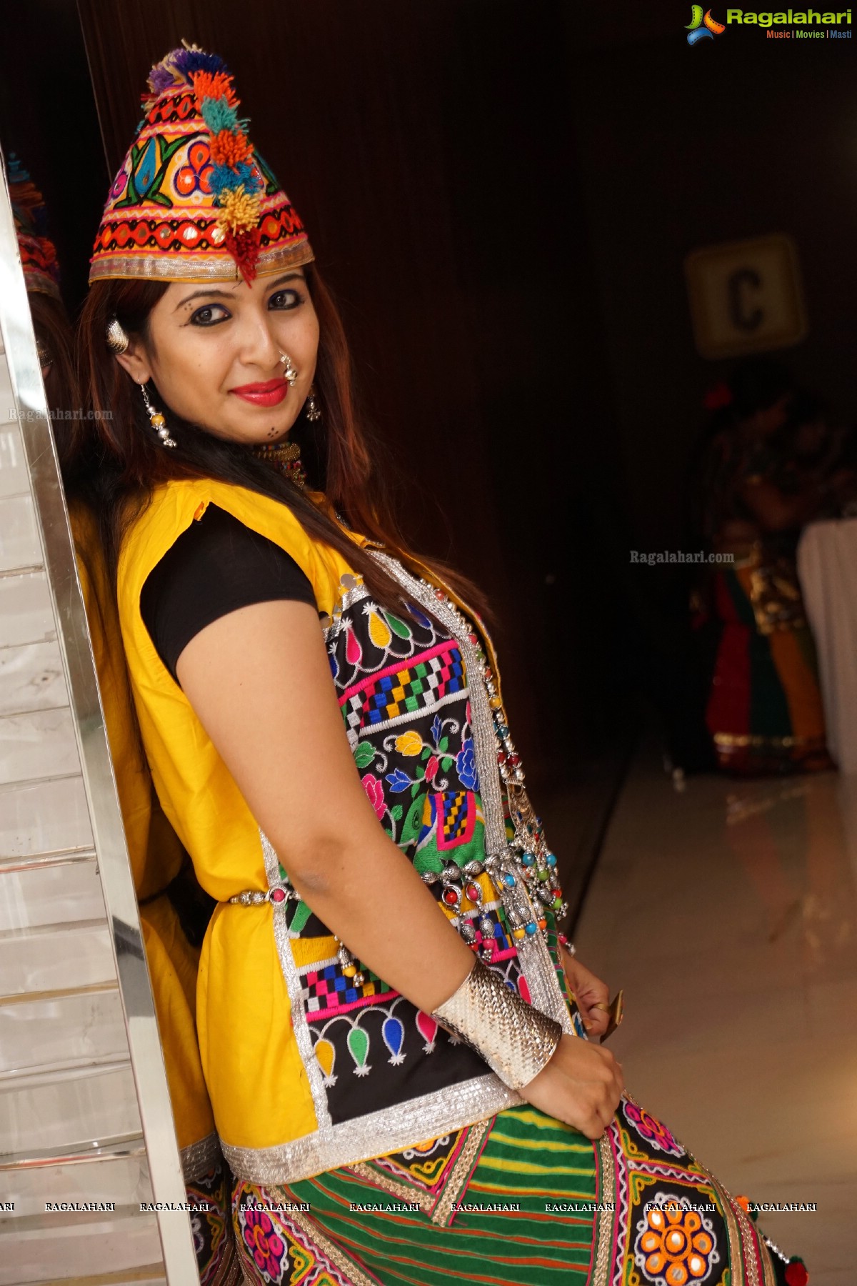 Stylish Divas Disco Dandiya 2015 at Karbon Hotel Park, Hyderabad