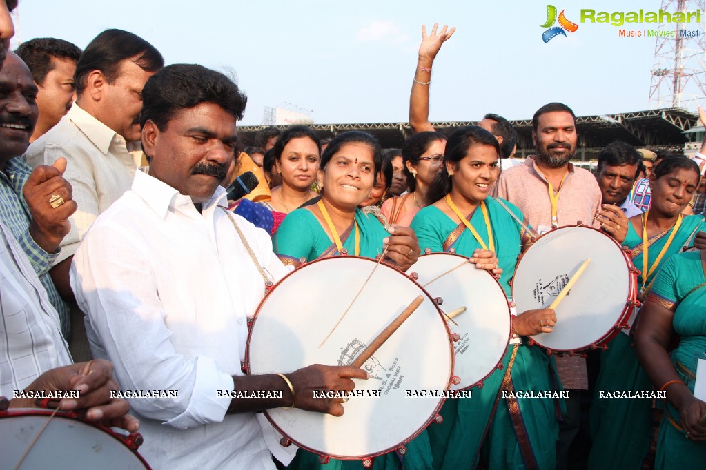 Hyderabad Bathukamma Celebrations 2015