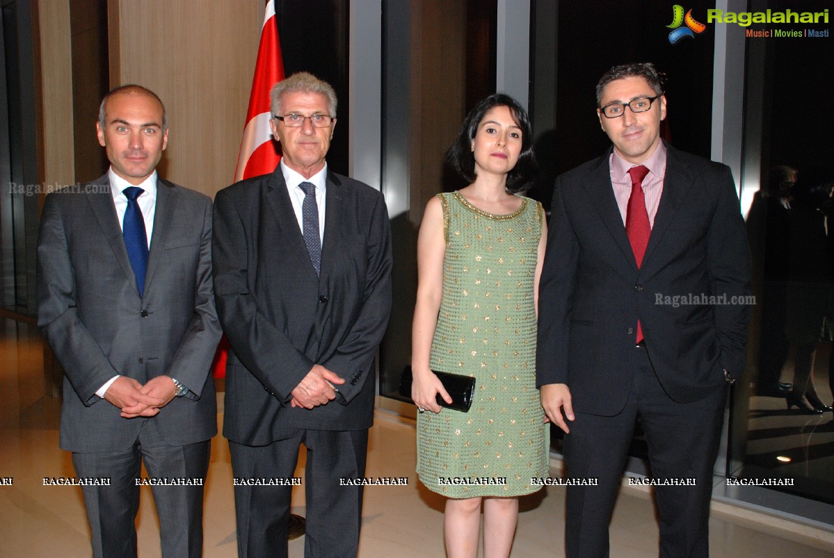 Turkish Consulate celebrates 92 years of Republic