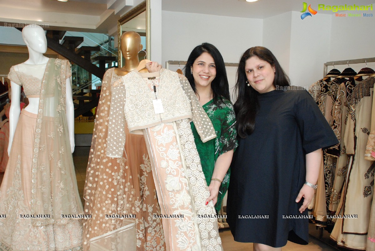 Vineet Bahl Collection Display at Anahita, Hyderabad