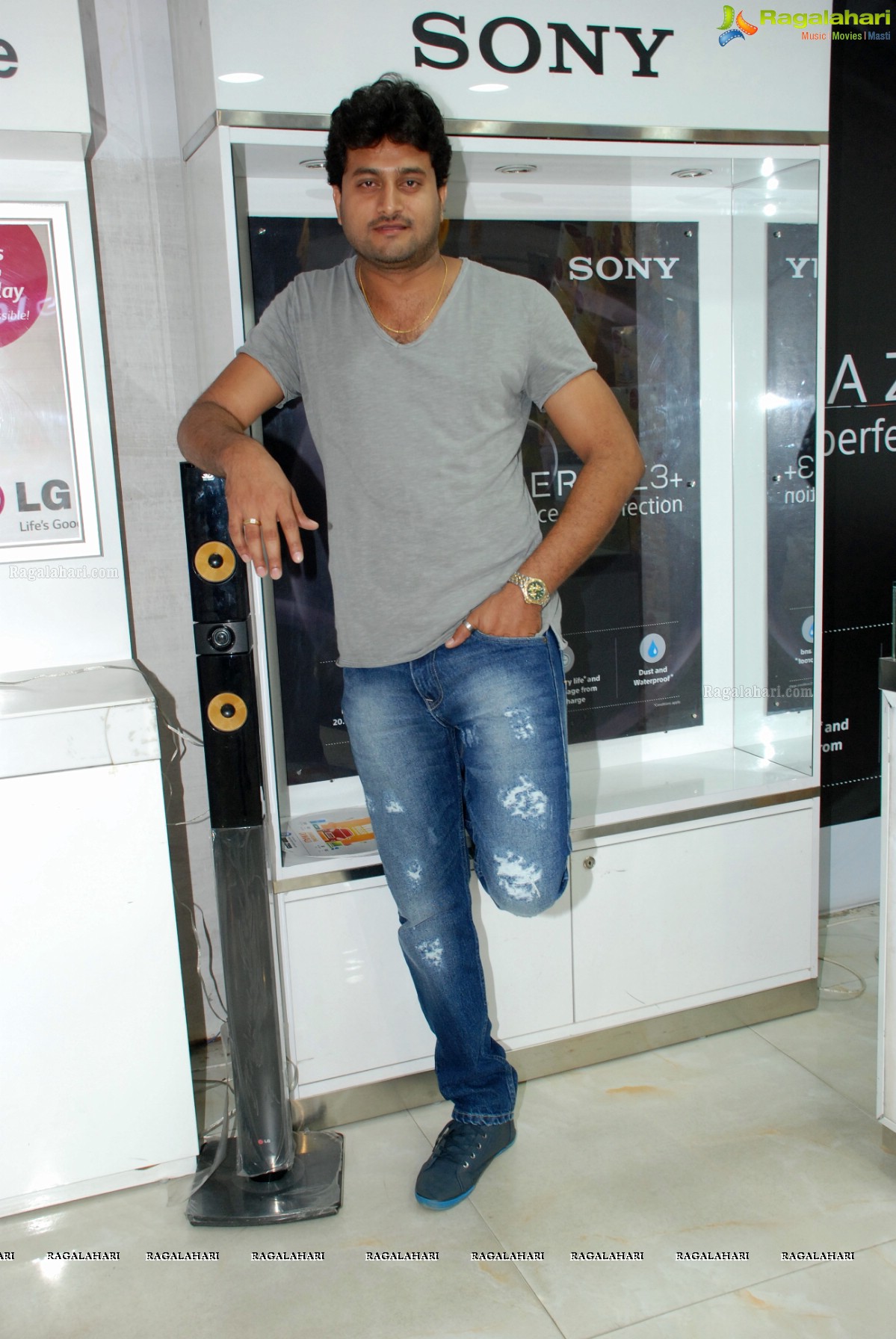 Yes Mart Ad Launch and Showroom Visit by Nikhil Siddharth and Director Srivas, Hyderabad