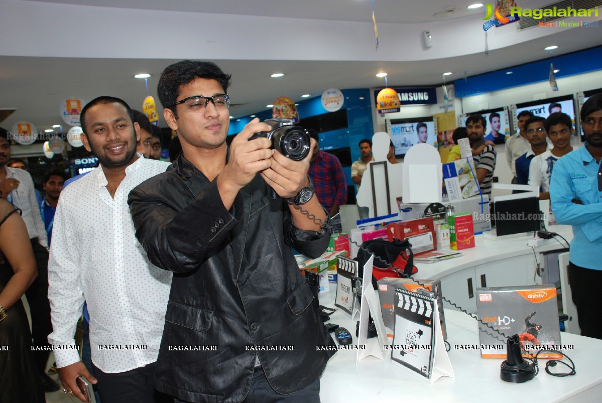 Yes Mart Ad Launch and Showroom Visit by Nikhil Siddharth and Director Srivas, Hyderabad