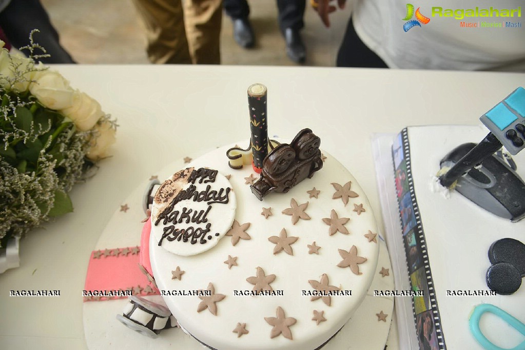 Rakul Preet Singh Birthday Celebrations with Fans