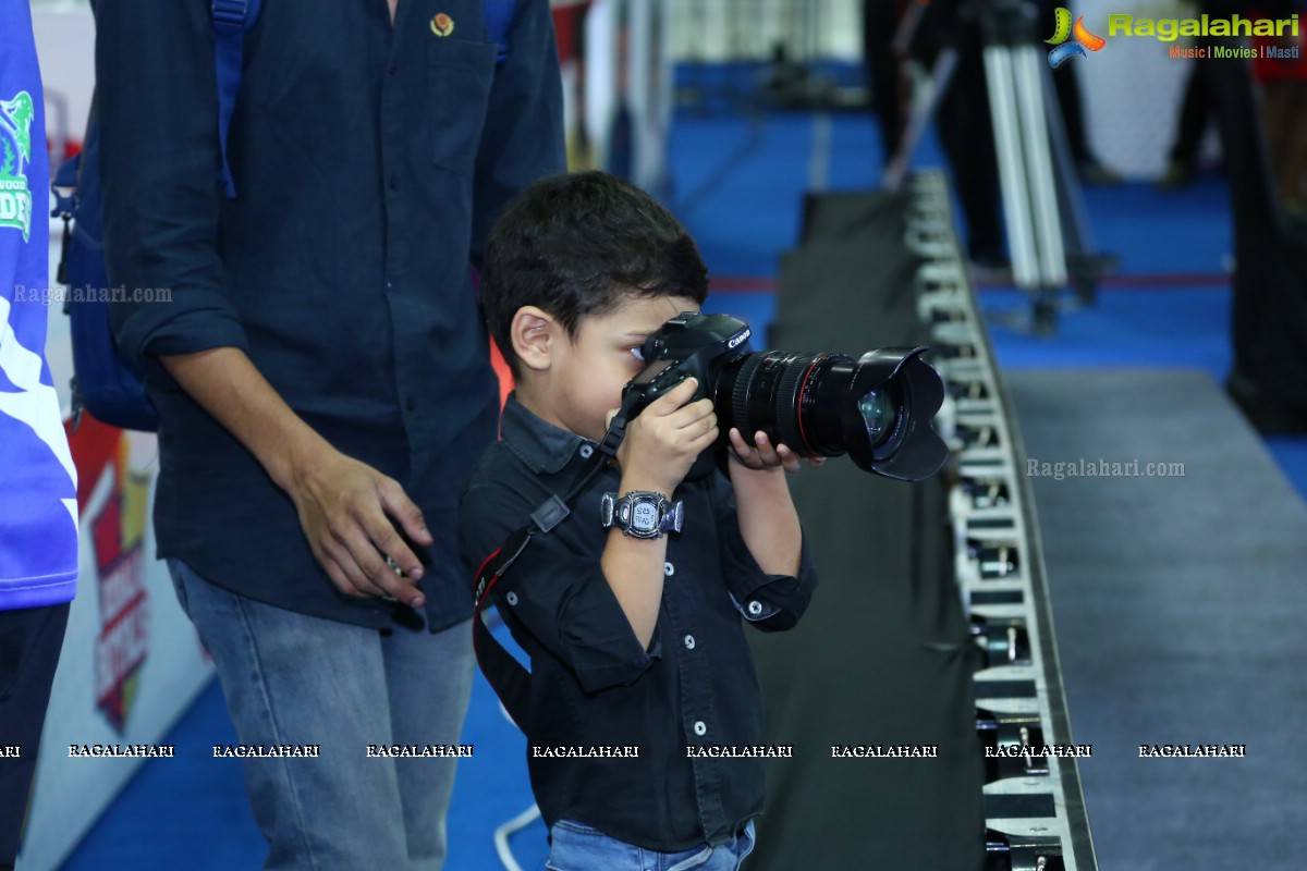 Celebrity Badminton League 2016