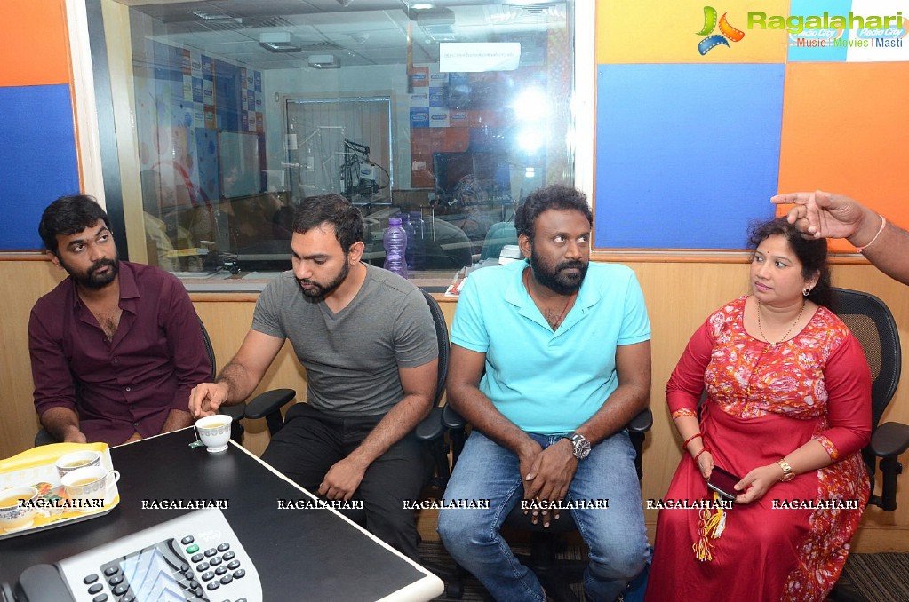 Aavu Puli Madhyalo Prabhas Pelli Team at Radio City